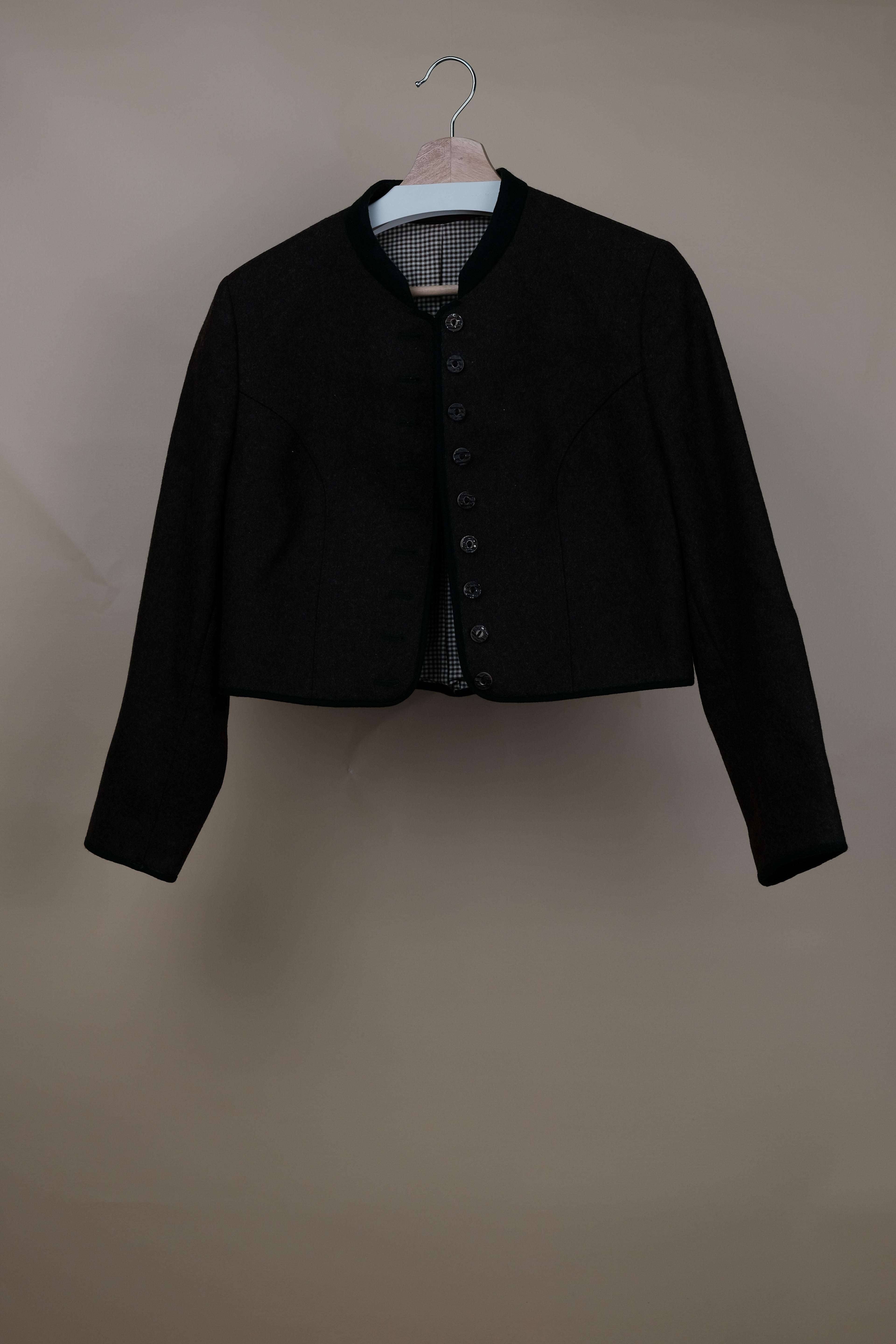 바얀지역 여자 전통의상